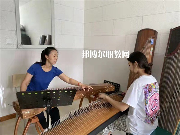 唐山藝術(shù)學(xué)校2022年報名條件、招生要求、招生對象