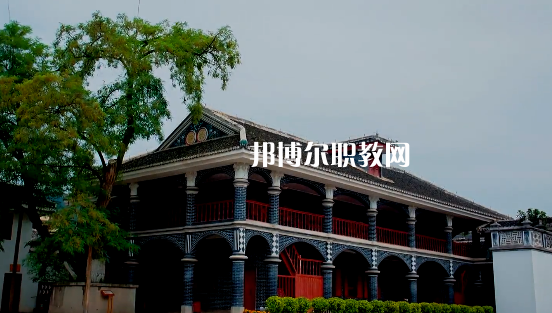 遵義職業(yè)技術學校2022年報名條件、招生要求、招生對象