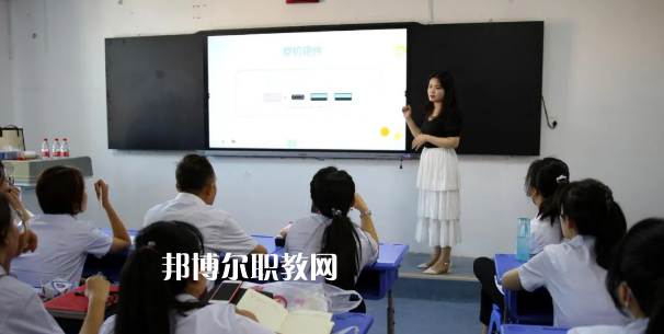西安經(jīng)開職業(yè)學校2022年報名條件、招生要求、招生對象