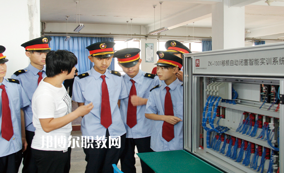 甘肅新科軌道高鐵學校2022年招生辦聯(lián)系電話