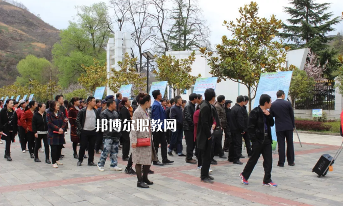 康縣職業(yè)技術(shù)學(xué)校2022年學(xué)費(fèi)、收費(fèi)多少