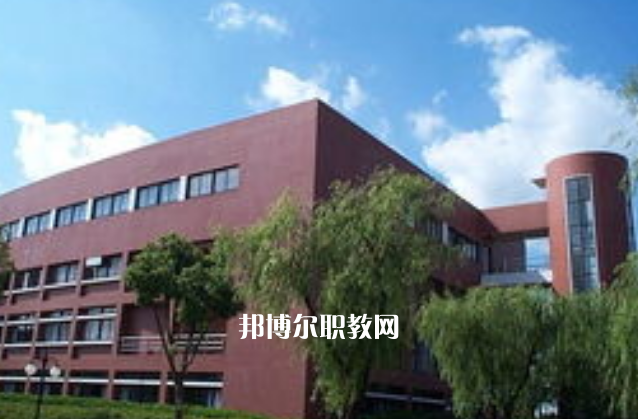 畢節(jié)市第一技工學(xué)校2022年報(bào)名條件、招生要求、招生對(duì)象