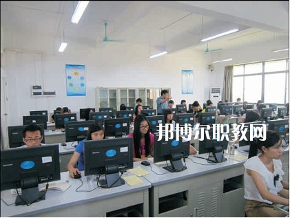 石家莊長(zhǎng)城中等專(zhuān)業(yè)學(xué)校2022年招生錄取分?jǐn)?shù)線(xiàn)