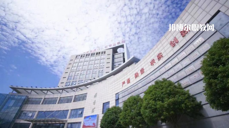 江蘇省吳中中等專業(yè)學(xué)校2022年報(bào)名條件、招生要求、招生對(duì)象