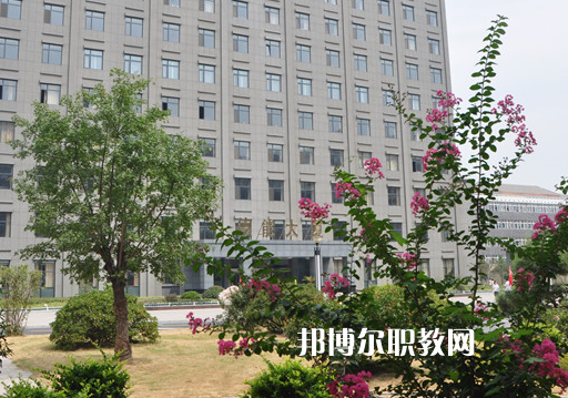 徐州機(jī)電技師學(xué)院2022年報(bào)名條件、招生要求、招生對(duì)象