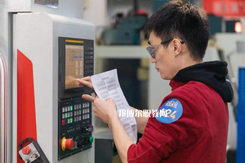 江蘇昆山第一中等專業(yè)學(xué)校2022年報名條件、招生要求、招生對象