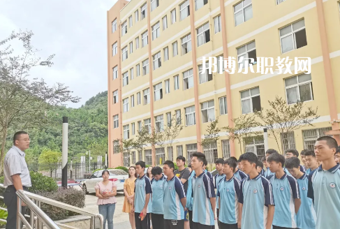 遵義市紅花崗區(qū)經(jīng)濟(jì)職業(yè)技術(shù)學(xué)校2022年學(xué)費、收費多少