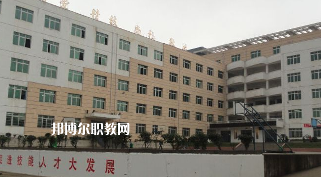 六枝特區(qū)技工學(xué)校2022年報名條件、招生要求、招生對象