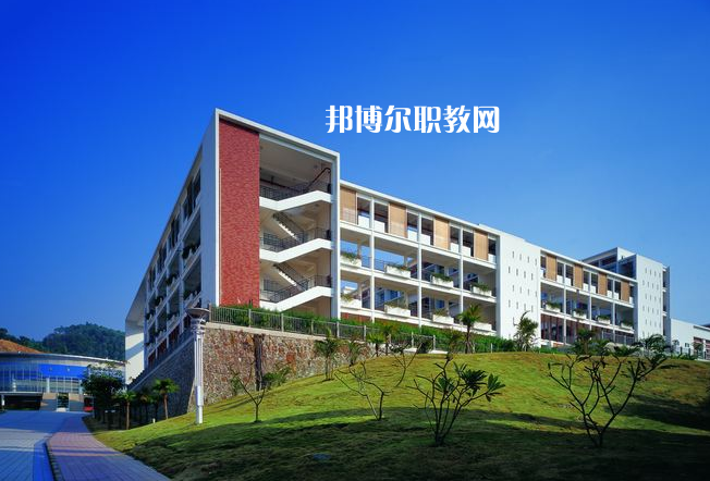 凱里市技工學校2022年招生辦聯(lián)系電話