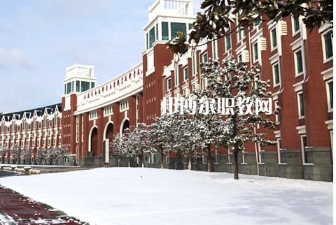 南通衛(wèi)生高等職業(yè)技術(shù)學(xué)校2022年學(xué)費(fèi)、收費(fèi)多少