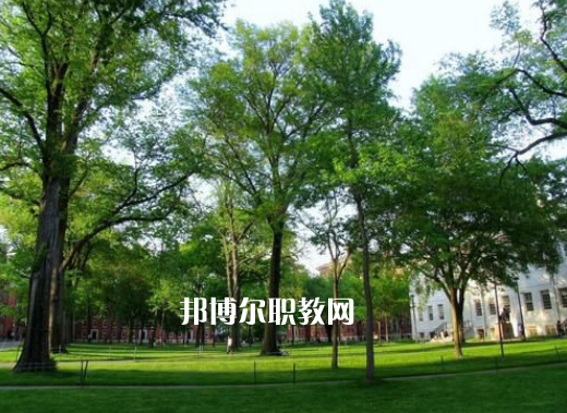 秦皇島藥科中等職業(yè)學(xué)校2022年學(xué)費(fèi)、收費(fèi)多少