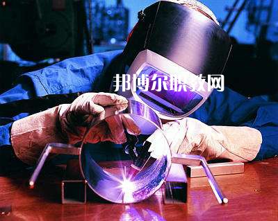 秦皇島燕成中等專業(yè)學(xué)校2022年報名條件、招生要求、招生對象
