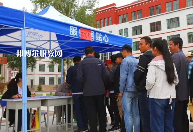 甘南藏族自治州職業(yè)中專(zhuān)2022年學(xué)費(fèi)、收費(fèi)多少