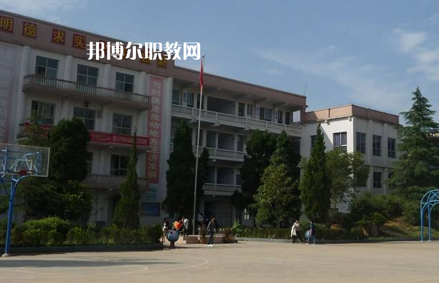 畢節(jié)七星關(guān)中等職業(yè)學(xué)校2022年學(xué)費(fèi)、收費(fèi)多少