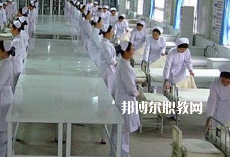 甘肅省中醫(yī)學校2022年報名條件、招生要求、招生對象