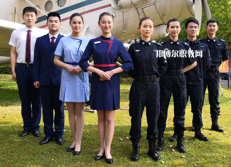 保定技師學(xué)院2022年報(bào)名條件、招生要求、招生對(duì)象