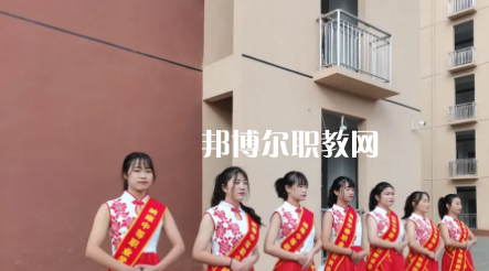 納雍中等職業(yè)學校2022年報名條件、招生要求、招生對象