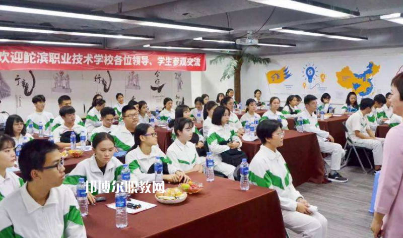 汕頭鮀濱職業(yè)技術學校2022年報名條件、招生要求、招生對象