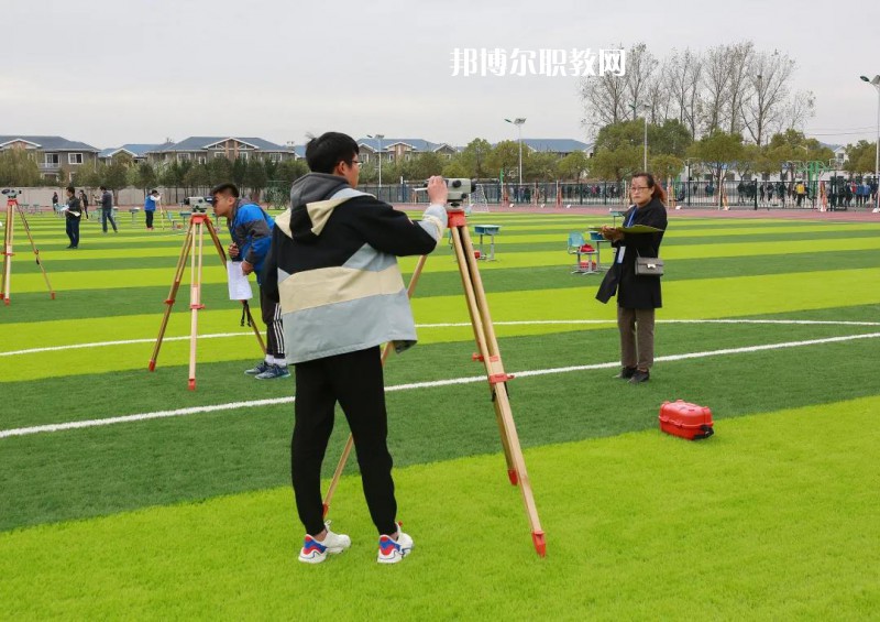 鹽城市經(jīng)貿(mào)高級(jí)職業(yè)學(xué)校2022年報(bào)名條件、招生要求、招生對(duì)象