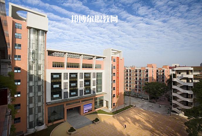 云南國防工業(yè)學(xué)校2022年報名條件、招生要求、招生對象