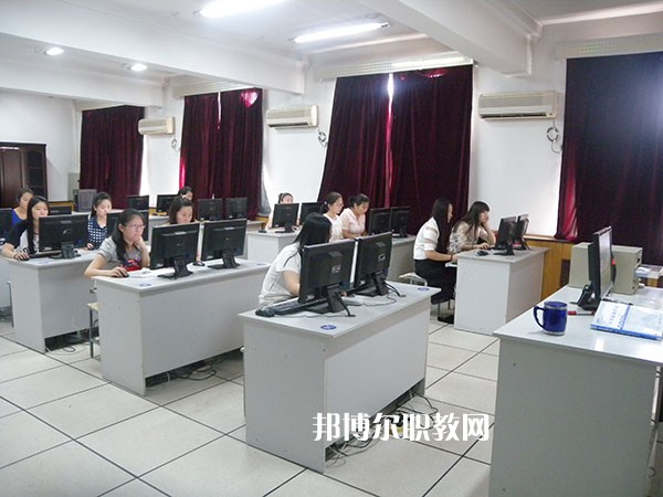 張家口科技職業(yè)學(xué)校2022年學(xué)費、收費多少