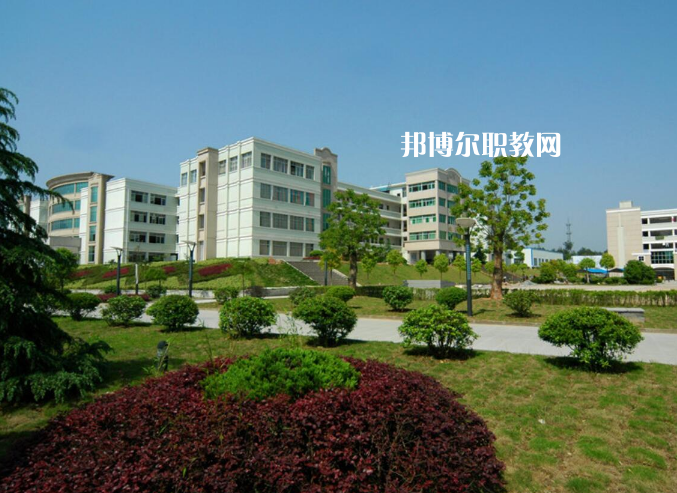 四川瀘州鵬程中等職業(yè)學校2022年招生簡章