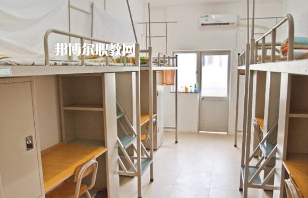 四川樂(lè)至高級(jí)職業(yè)中學(xué)2022年宿舍條件