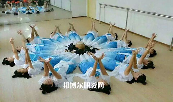 涿鹿縣職業(yè)技術(shù)教育中心2022年報(bào)名條件、招生要求、招生對(duì)象