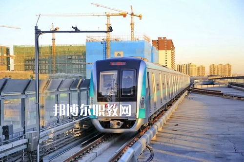 蘭州2022年軌道交通學校中專升全日制大專