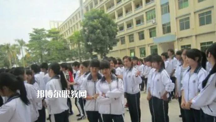 高州第一技工學(xué)校2022年報名條件、招生要求、招生對象