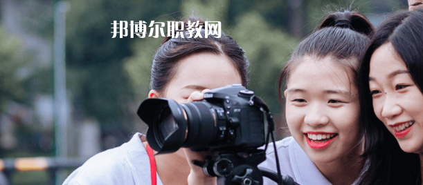 成都現(xiàn)代職業(yè)技術(shù)學(xué)校2022年報名條件、招生要求、招生對象