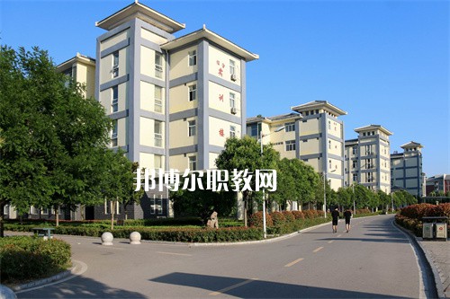 安徽亳州技師學(xué)院2022年報名條件、招生要求、招生對象