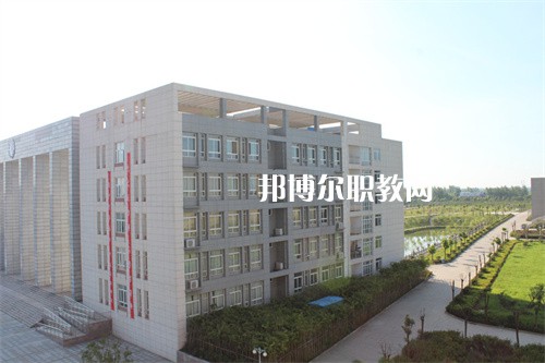 安徽六安技師學(xué)院2022年學(xué)費(fèi)、收費(fèi)多少