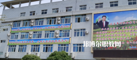 成都信息技術學校2022年有哪些專業(yè)