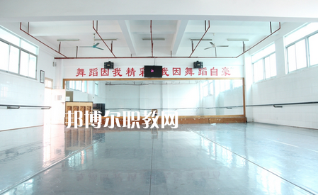 廣西藝術(shù)學(xué)校2022年報(bào)名條件、招生要求、招生對象