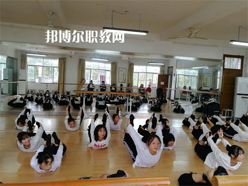 黃山炎培職業(yè)學校2022年報名條件、招生要求、招生對象