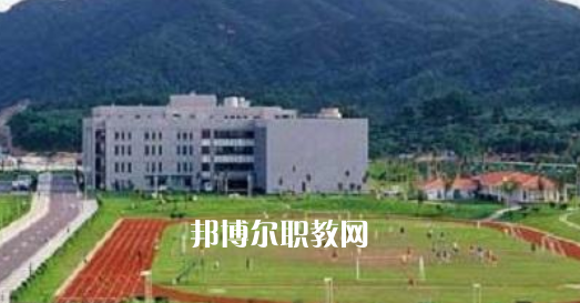 滎經(jīng)縣職業(yè)高級(jí)中學(xué)2022年報(bào)名條件、招生要求、招生對(duì)象