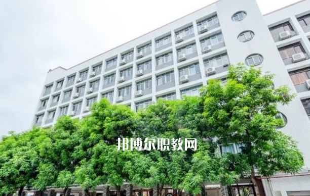 尋甸縣職業(yè)高級中學(xué)2022年學(xué)費(fèi)、收費(fèi)多少