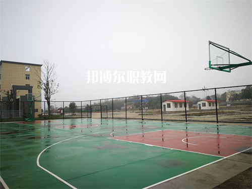 懷寧宏達技工學校2022年招生辦聯(lián)系電話