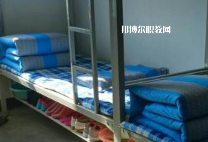 鎮(zhèn)雄縣職業(yè)高級中學(xué)2022年宿舍條件