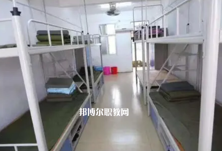 宜良縣職業(yè)高級(jí)中學(xué)2022年宿舍條件