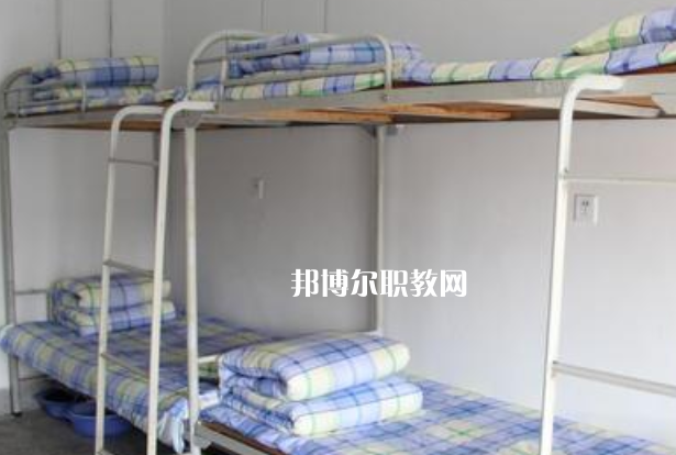 昆明官渡區(qū)職業(yè)高級(jí)中學(xué)2022年宿舍條件