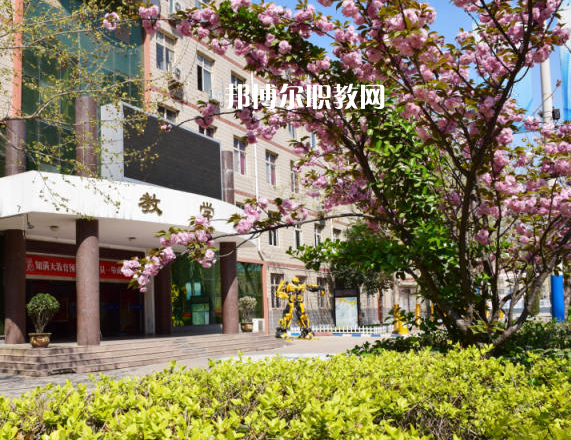 石家莊法商中等專業(yè)學(xué)校2022年報(bào)名條件、招生要求、招生對(duì)象