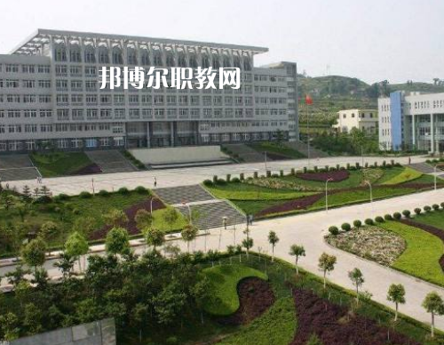 重慶萬州三峽服裝藝術學校2022年報名條件、招生要求、招生對象