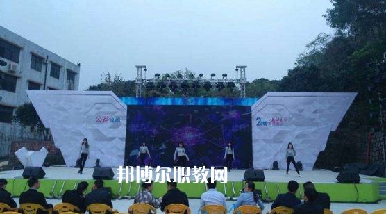 內(nèi)江市川威技工學(xué)校2022年報(bào)名條件、招生要求、招生對(duì)象