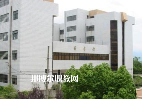 紅河州衛(wèi)生學校2022年報名條件、招生要求、招生對象