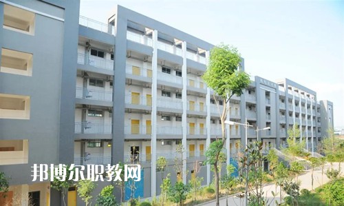 大竹縣職業(yè)中學2022年報名條件、招生要求、招生對象
