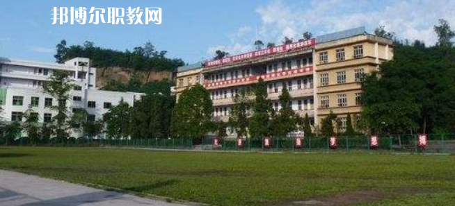 岳池職業(yè)技術(shù)學(xué)校2022年報(bào)名條件、招生要求、招生對(duì)象