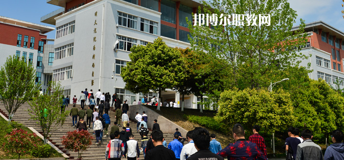 綿陽(yáng)晟弘科技職業(yè)技術(shù)學(xué)校地址在哪里
