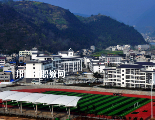 重慶巫溪職業(yè)教育中心2022年報(bào)名條件、招生要求、招生對象